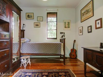 394 Western Avenue, Montville
