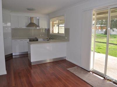8 Bowman ST Ballimore, Dubbo