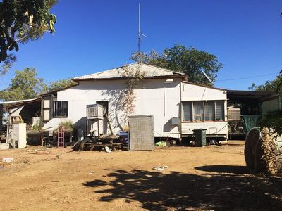 30-32 Flinders street, Ilfracombe