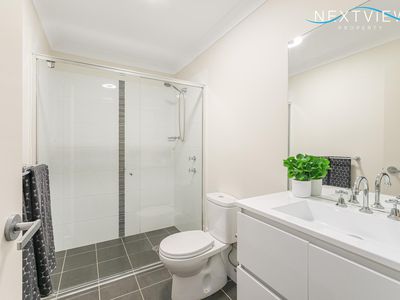 2 / 3 Torpey Place, Broadmeadow