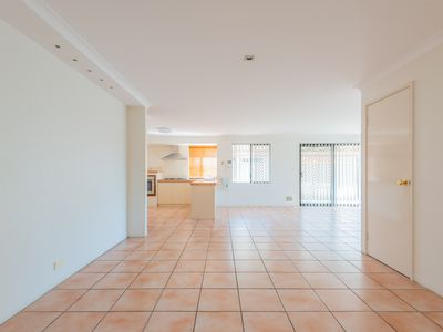 10 Desmond Place, Rivervale