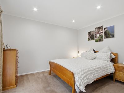 7 Ashley Court, Sale