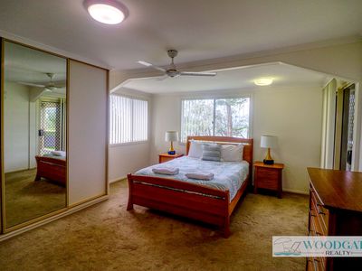 101 Esplanade, Woodgate