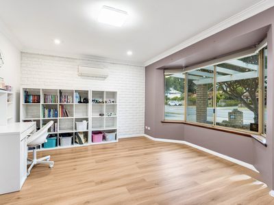 163 Rostrata Avenue, Willetton