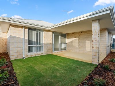 4 Lustre Rd, Baldivis