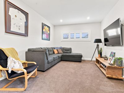 73 Deakin Street, Oak Flats