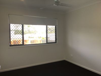 1 / 14 Azure Way, Coomera