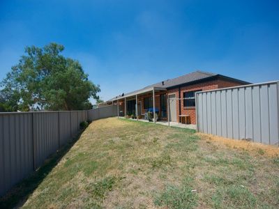 4 / 5 HORSFALL COURT, Wodonga