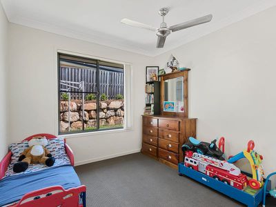 8 Zinc Street, Pimpama