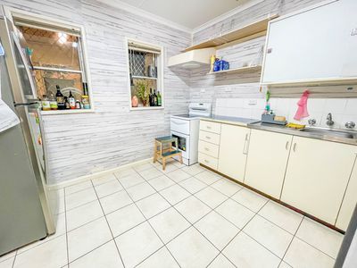 2 Edwins Way, South Hedland