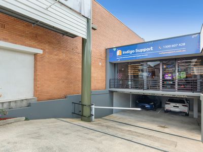 1 / 426 Logan Road, Stones Corner