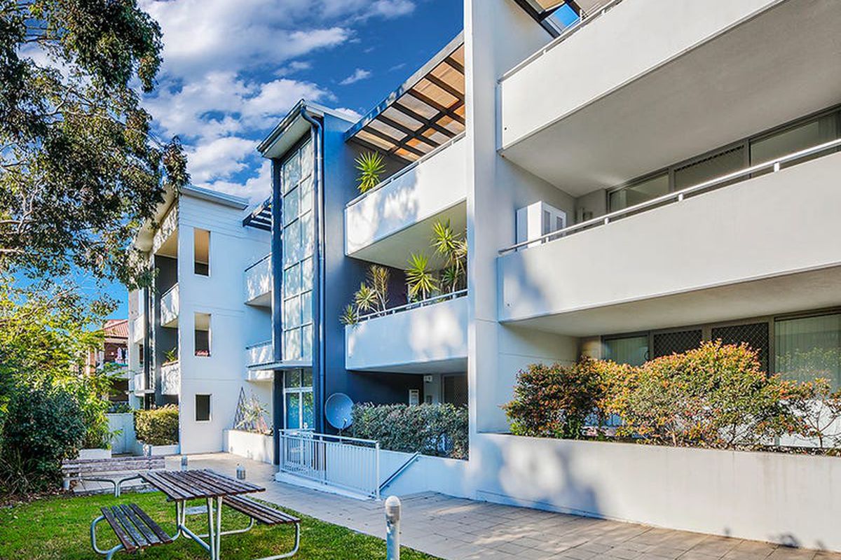 18 / 40-42 Henley Road, Homebush West
