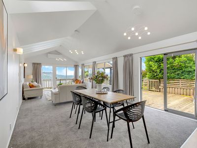 10 Kahu Road, Paremata