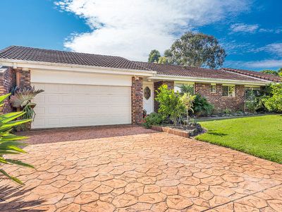 32 Narooma Drive, Ocean Shores