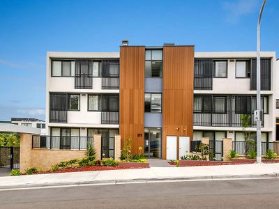 D207 / 1-9 Allengrove Crescent, North Ryde