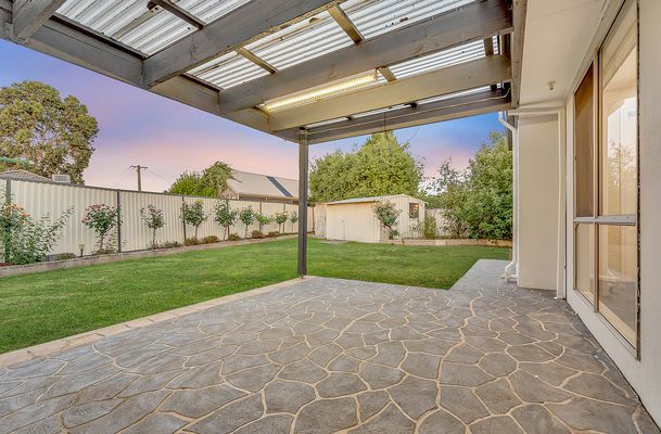 1 London Court, Craigieburn