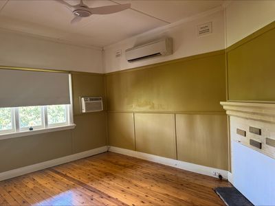 82 Mitchell Street, Parkes