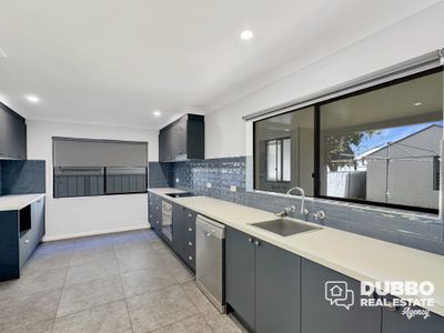 81 Bourke Street, Dubbo