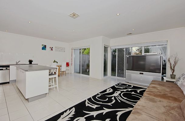 11 Viewbank Circuit, Roxburgh Park