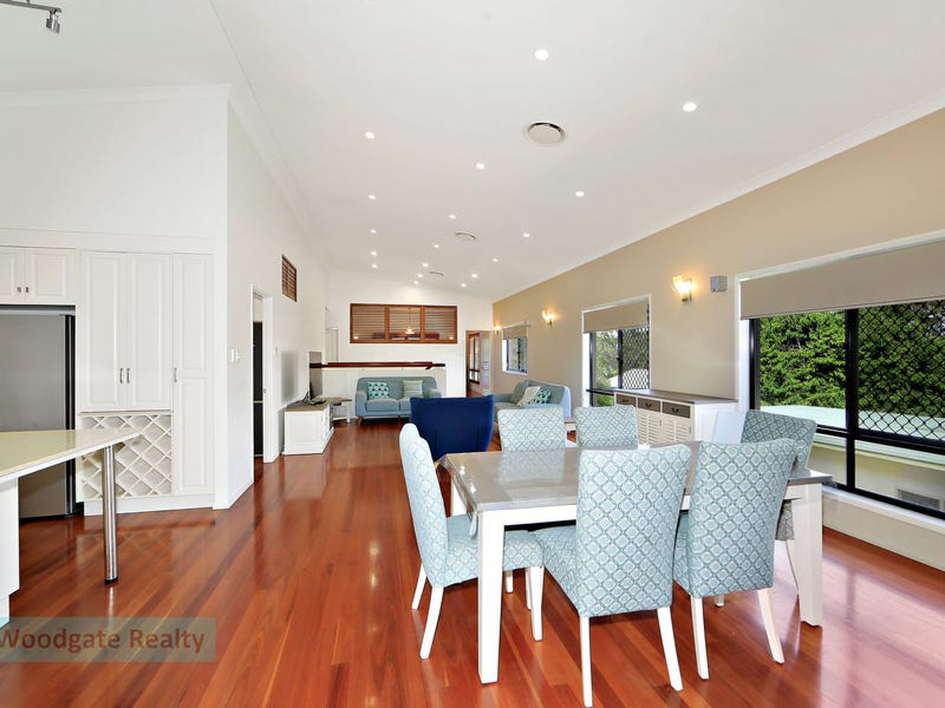 31 Esplanade, Woodgate