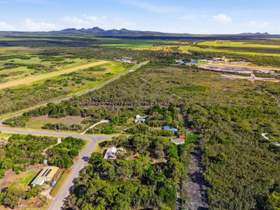 1 Moonbird Street, Lady Barron