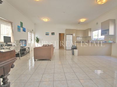 .8 Waverley Street, Belmore