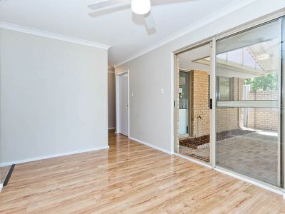 8/73 Dover Road, Scarborough