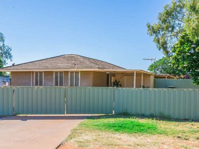 35 Acacia Way, South Hedland