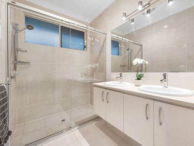 47 Higgs Circuit, Wynnum West