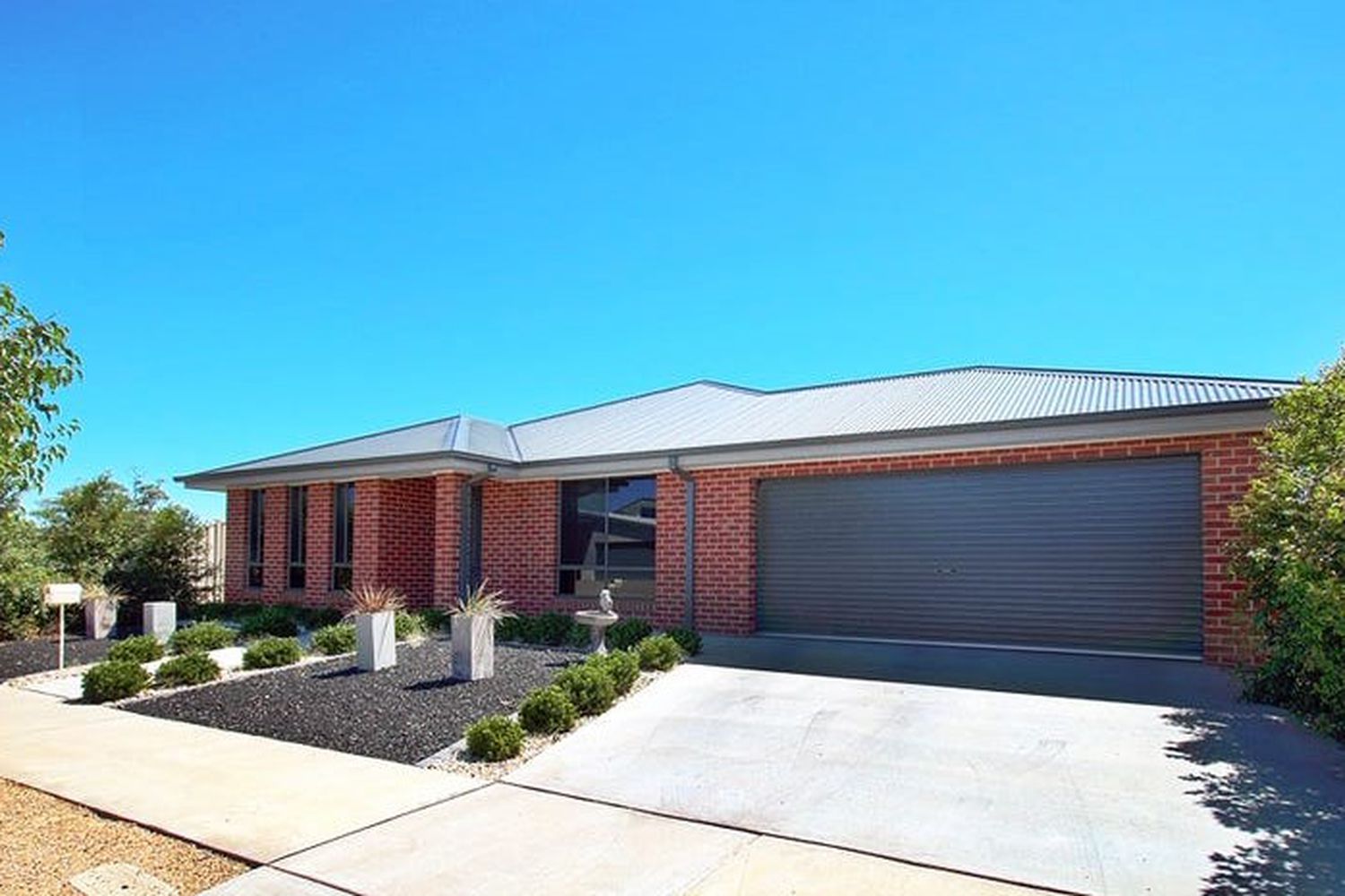 3 Rissmann Drive, Horsham