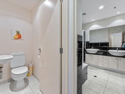 4E/175 Hurstmere Road, Takapuna