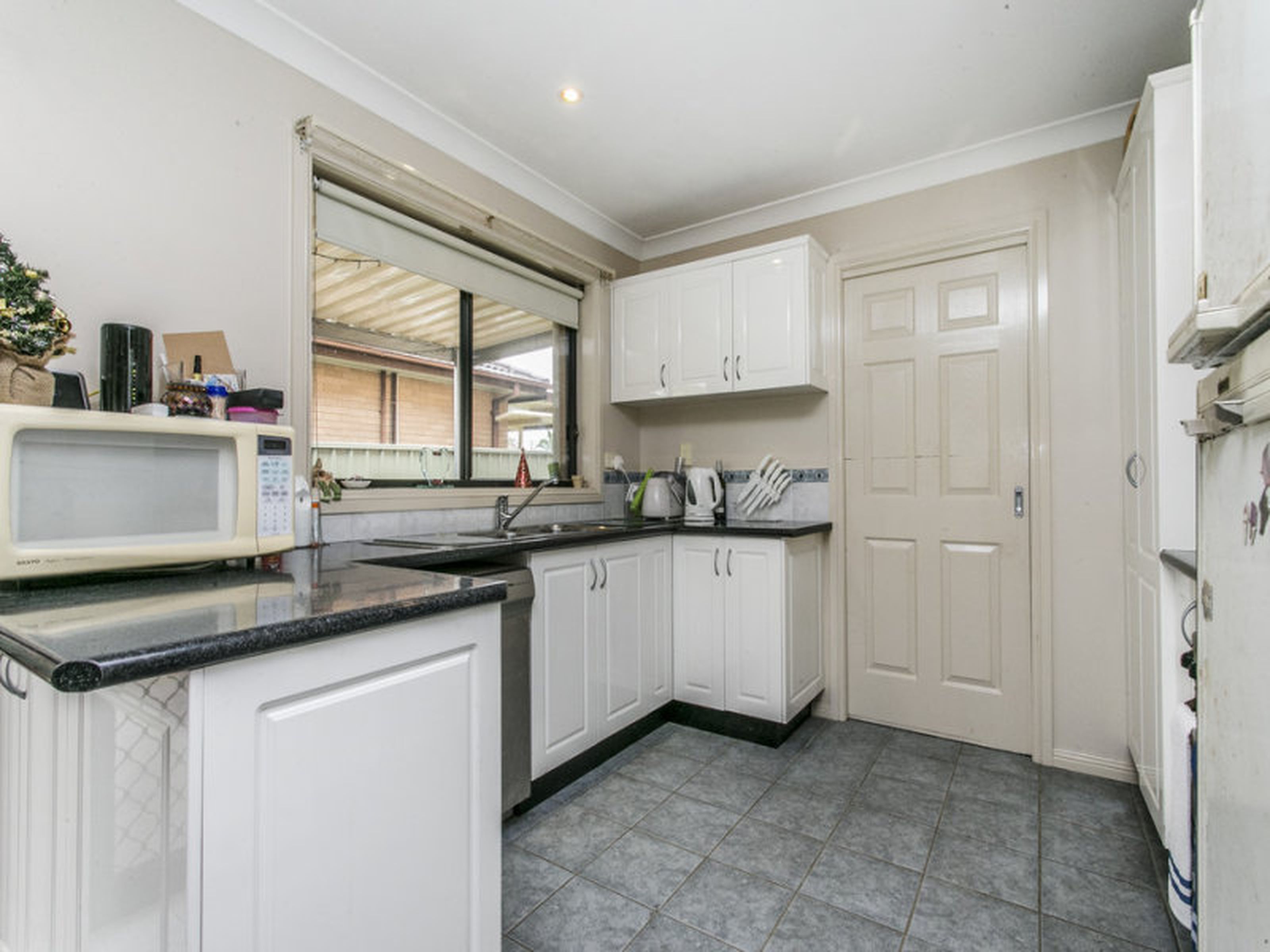 1 / 6 Smith Street, KINGSWOOD