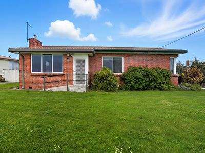 46 Davies Street, George Town