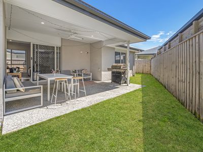 6 Roebuck Street, Coomera