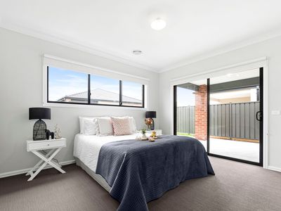 16 Maroon Street, Tarneit