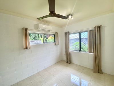 2 / 80 Hollywood Boulevard, White Rock