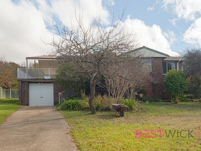 7 Medway Street, Blayney