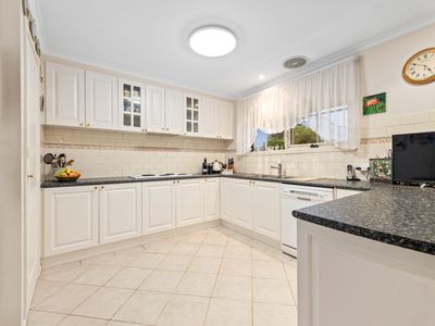 4 Bemm Court, Dandenong North
