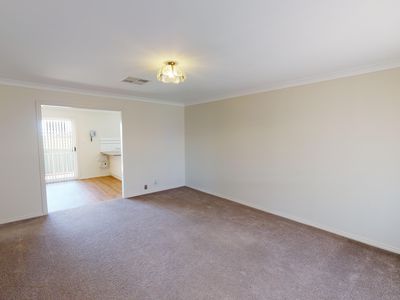 16A Grevillea Close, Dubbo