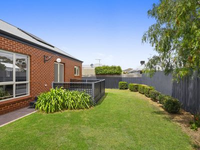 15 Sherbourne Terrace, Newtown