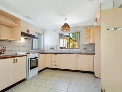 40 Park Avenue, Kingswood