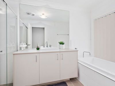 132 Shearwater Drive, Lake Heights