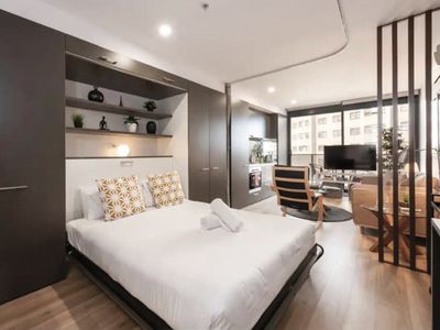 706 / 30 - 34 Bray Street, South Yarra