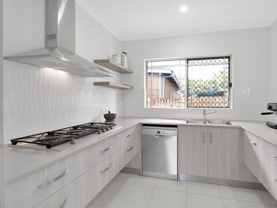 13 Rose Street, Westcourt
