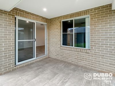 22A Boyd Avenue, Dubbo
