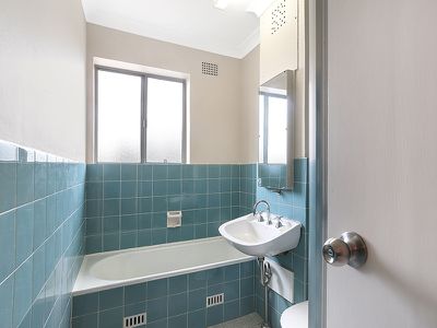 9 / 30 Barber Avenue, Eastlakes