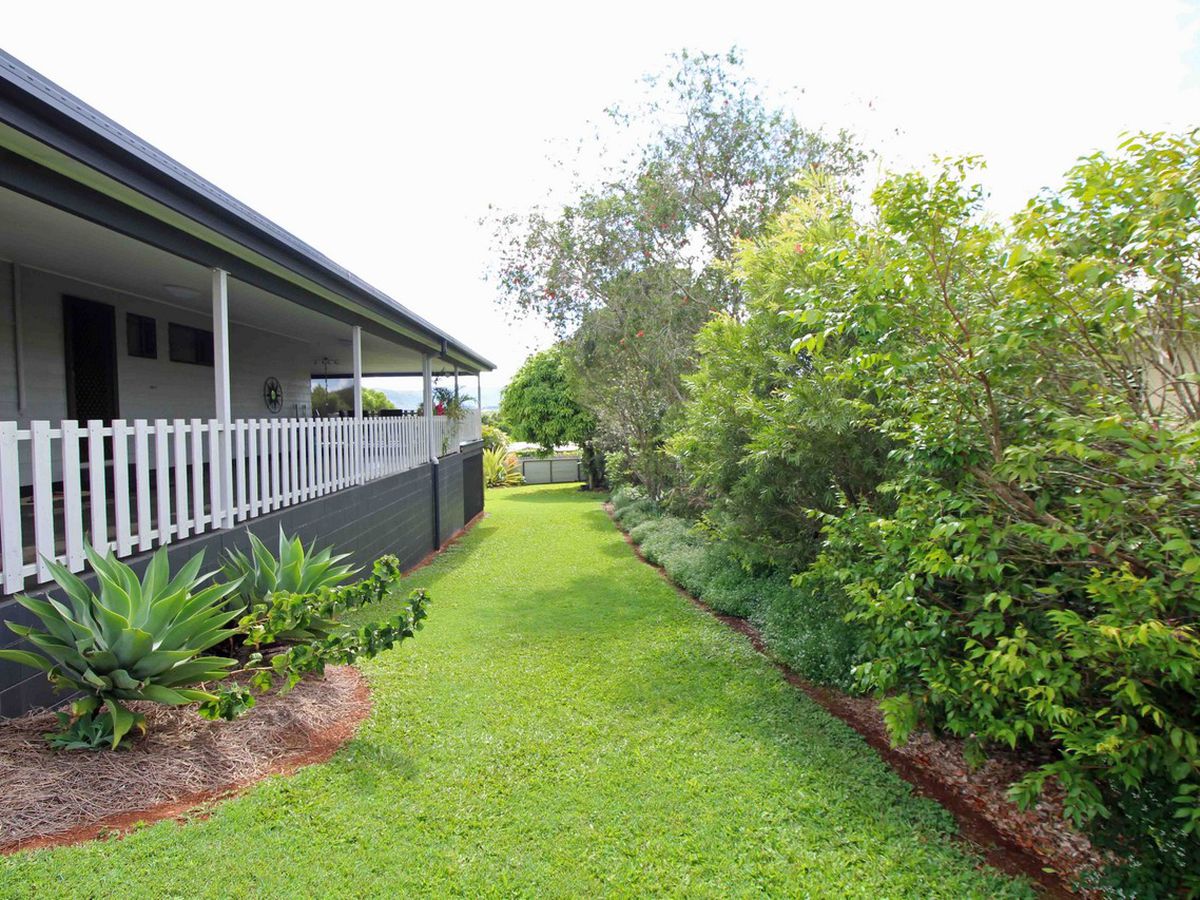 10 Rita Circuit, Atherton