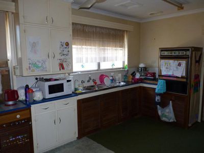 61 Albert Street, Horsham
