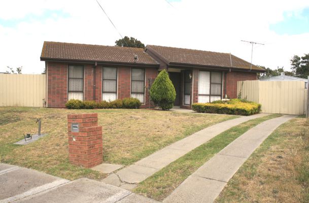 27 Navarre Court, Meadow Heights