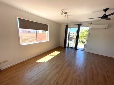 13 / 16 Madang Crescent, Runaway Bay